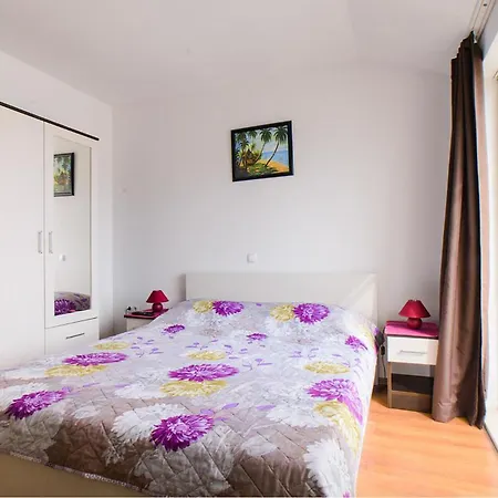 Cozy In With Wifi Сресер